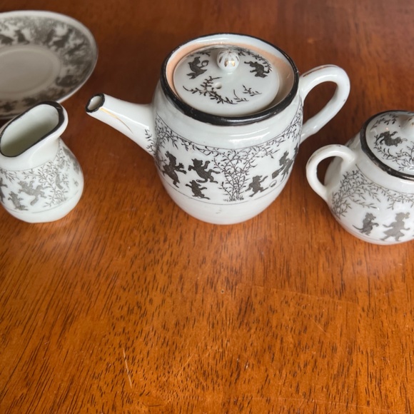 Rare Antique Nippon Child’s Tea Set Creamer Cups Animals Girl White Porcelain - Picture 10 of 16